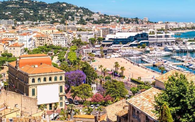 new 2P 5min from beach and Festival Palais