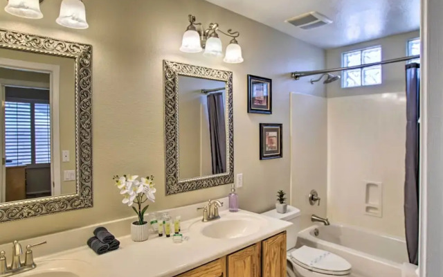 Chandler Retreat w/ Pool, Hot Tub & Grill!