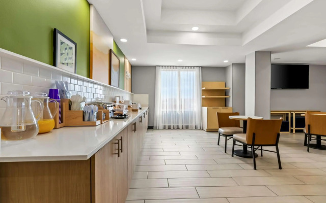 Spark by Hilton Catoosa