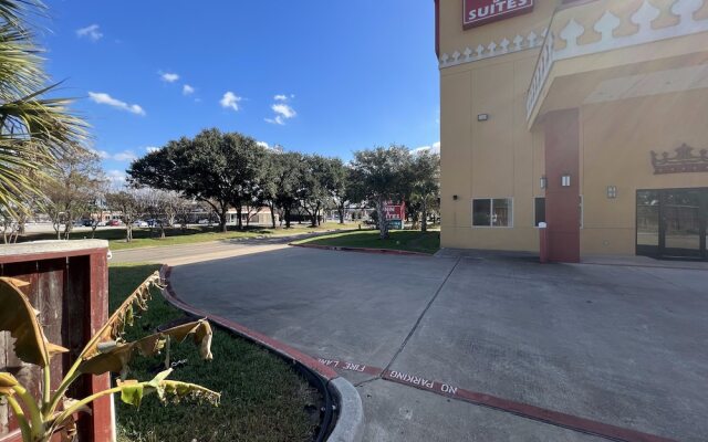 Regency INN & Suites
