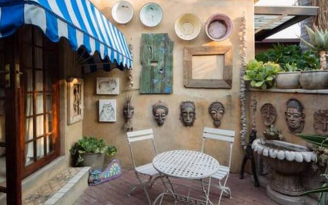 The Art Guesthouse