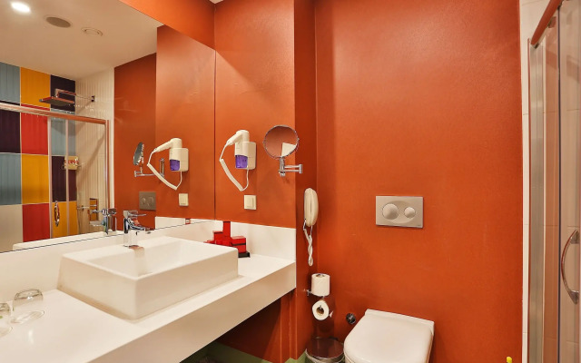 Mayi Hotel