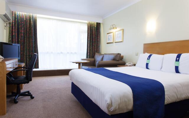 Holiday Inn NEWPORT, an IHG Hotel