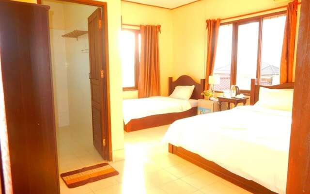 Vang Vieng Camellia Hotel