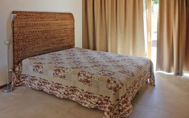 Holiday Home in Magazzini Near the Beach