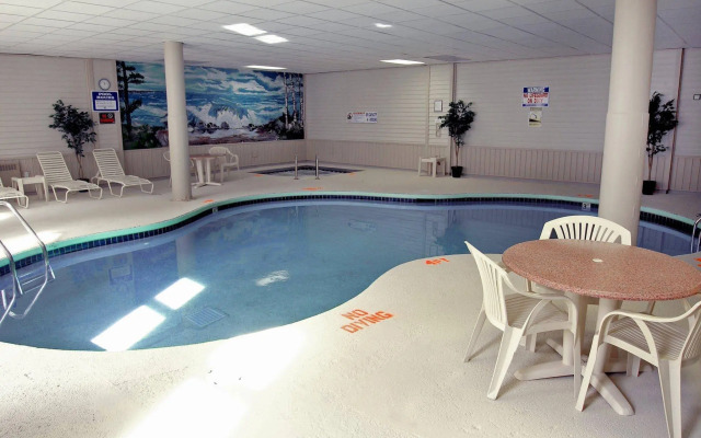 Magnuson Hotel Copper Crown