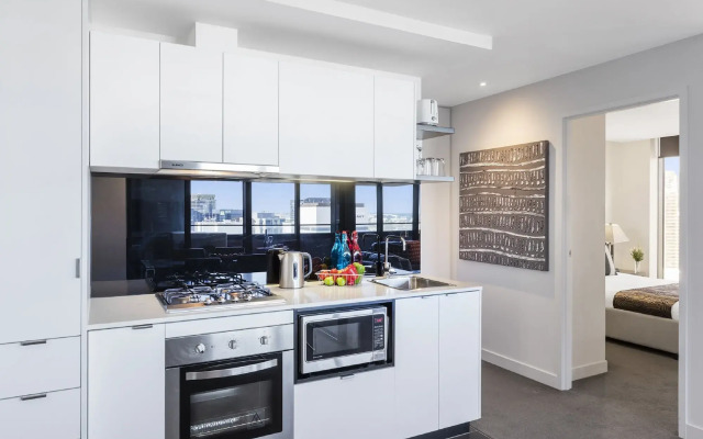 Aura on Flinders Serviced Apartments
