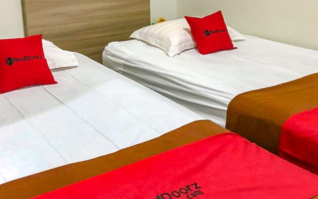 RedDoorz Syariah near Kenjeran Park