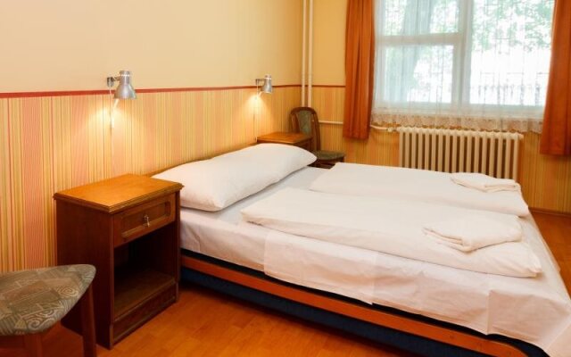 Hotel Flandria*