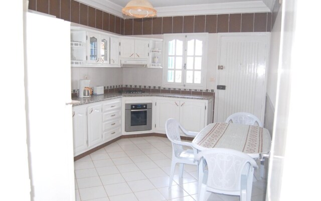 House With 3 Bedrooms in Djerba Midoun, With Terrace and Wifi - 800 m