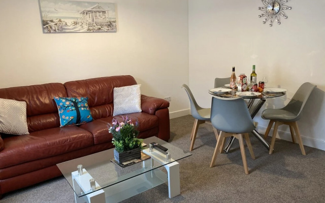 Octagon Apartment 3
