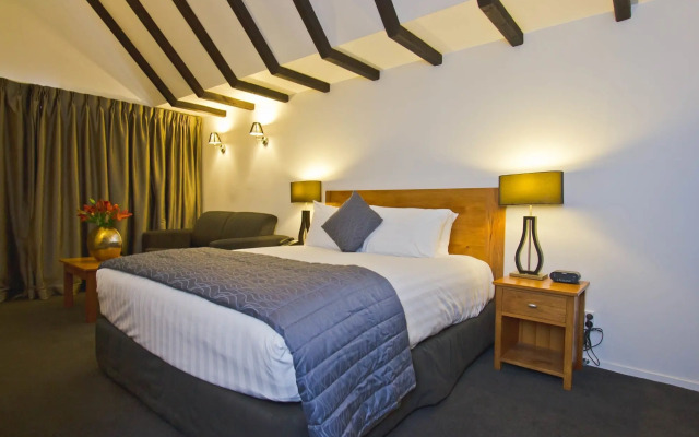 Knights Inn