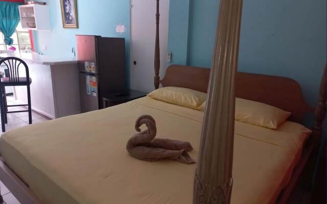Bay Heights Bed and Breakfast