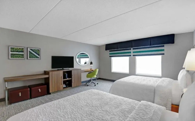 Hampton Inn & Suites by Hilton Belleville