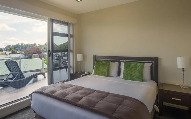 Esplanade Apartments