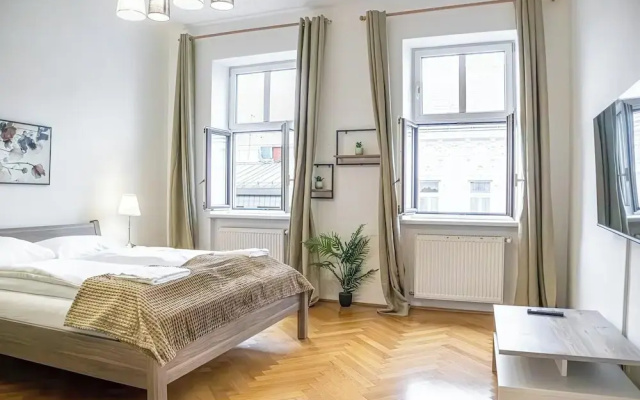 Modern 2BR City Apt Near Stadthalle