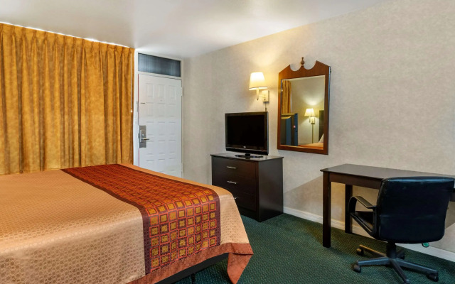 Rodeway Inn Clearwater - Largo