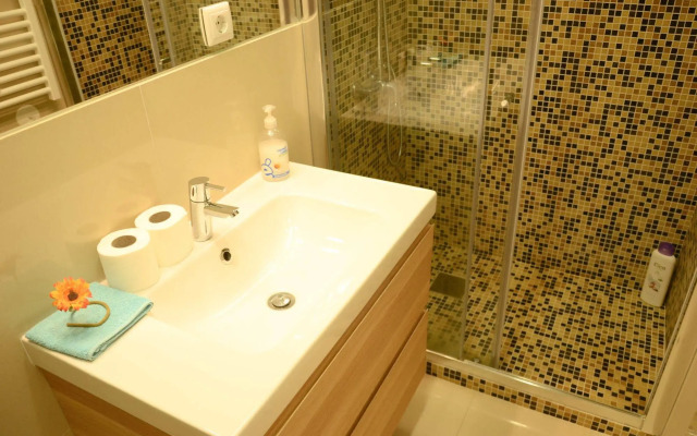 Alvalade II Guest House
