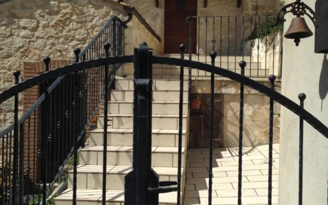 Stone House Ilovemajella