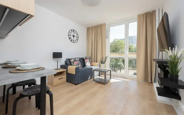 Beige Apartment Near Center by Renters