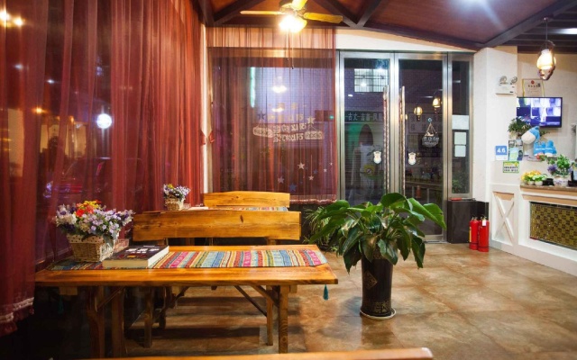 Zhangjiajie Meet Themed Inn – Lobby – Zhangjiajie