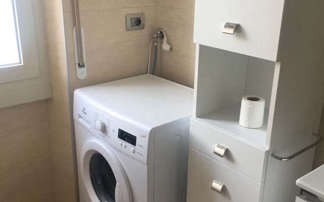 Infinity Luxury Apartment on the Lake