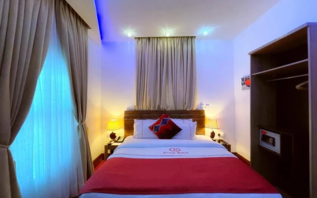 Proof Lounge Hotel