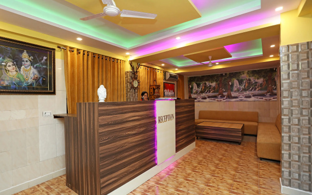 OYO 22663 Qlark Rooms & Lawn