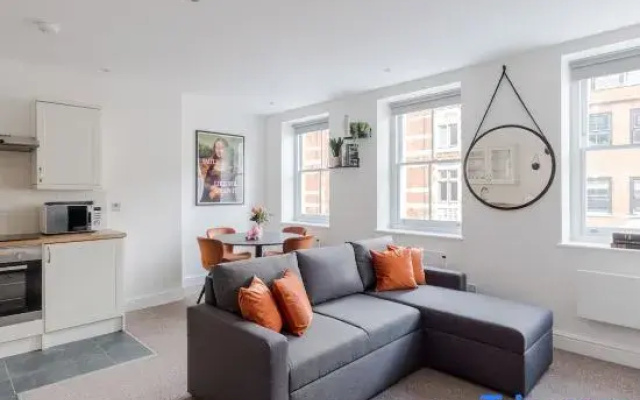 The Foley Residence II - Fitzrovia - by Frankie