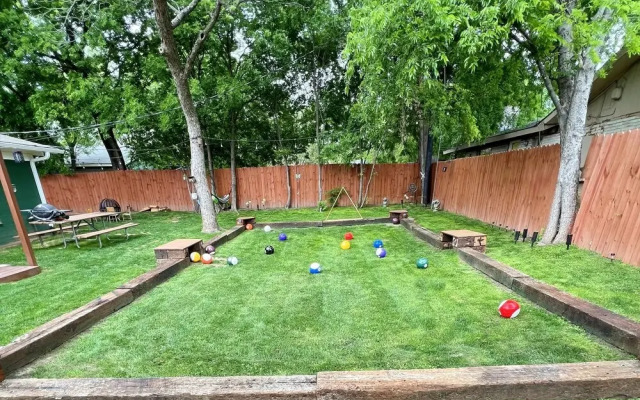 Austin Uncommon Room Rentals