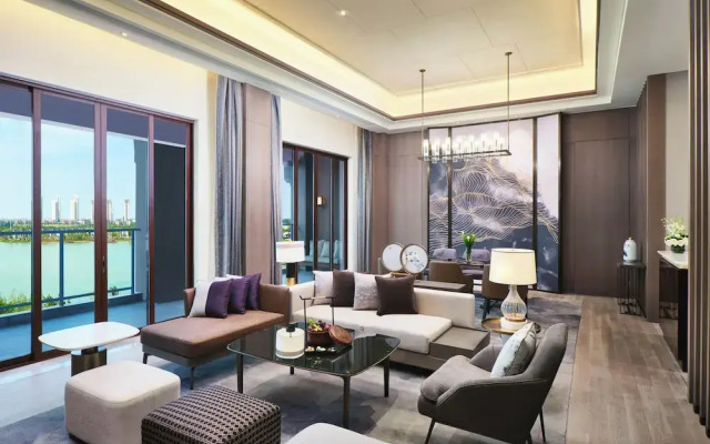 Crowne Plaza Wuxi Lake View by IHG