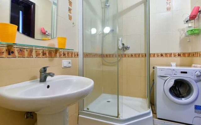 Home-Hotel Mikhailovsksya 24-B