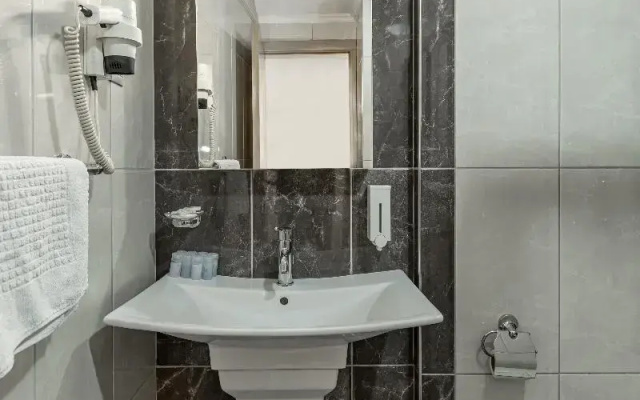 Bursa Loyal City Hotel & Spa