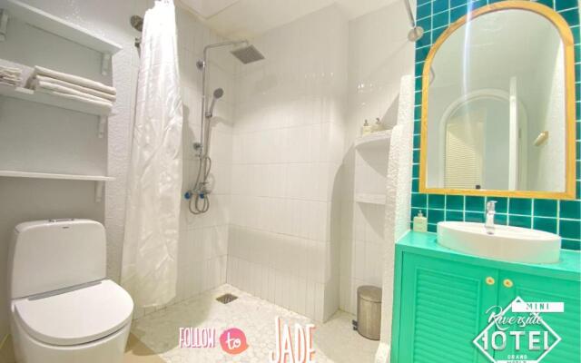 Riverside Mini Hotel Grand World