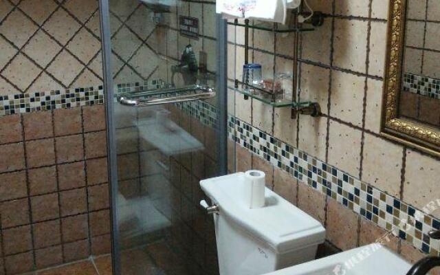 Daily Mega Holiday Hotel