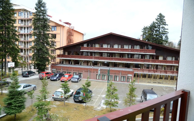 TES Flora Apartments
