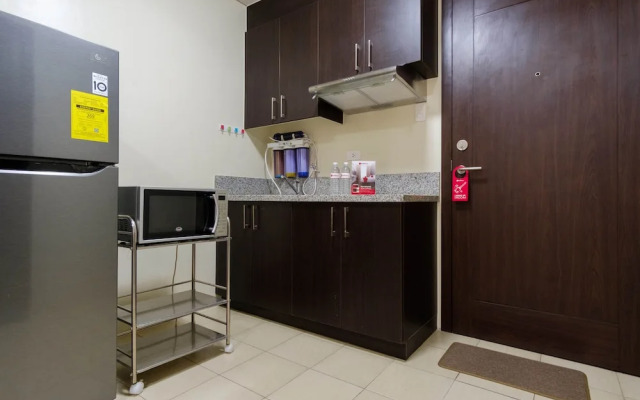 Reddoorz Plus @ Pioneer Woodlands Mandaluyong