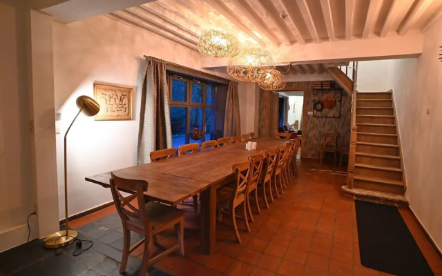 Lovely Holiday Home in Marche-en-Famenne with Hot Tub