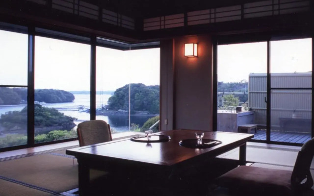 Tomoyama tourist hotel