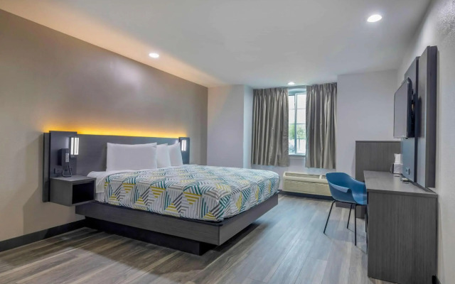 Microtel Inn & Suites by Wyndham Fort Worth South