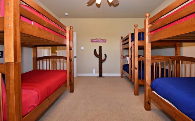 Pet-friendly Oasis in Gated Community!