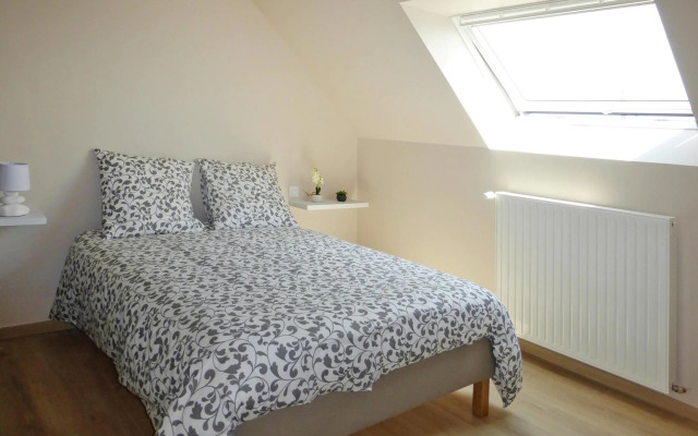 Comfortable Holiday Home, Near Ploubazlanec Beach