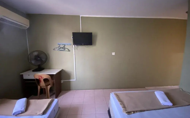 SPOT ON 89863 Hotel Fah Fah