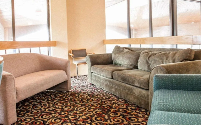 Quality Inn Fort Wayne