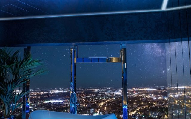 Apartments in Sky Tower with Bathtub near the window