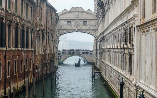 Nice Apartment in Venezia With 2 Bedrooms and Wifi