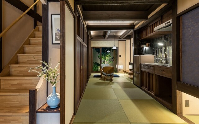 Yorozuha Machiya House