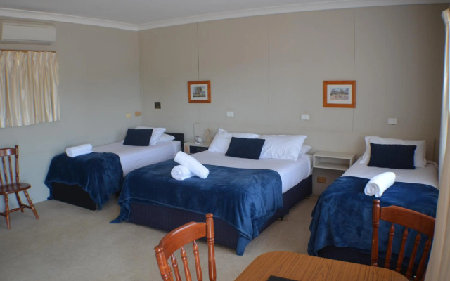 Deer Park Motor Inn – Guest Rooms – Armidale