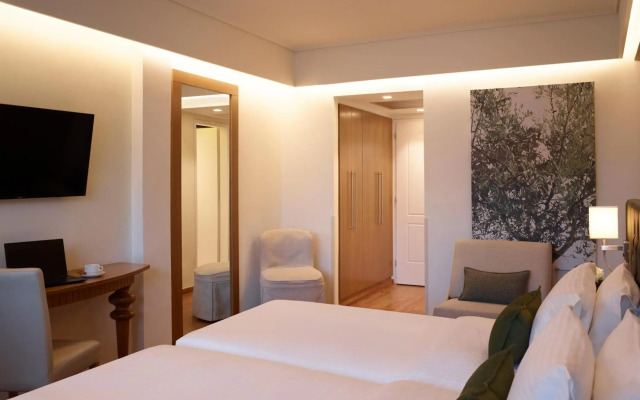 Titania Hotel