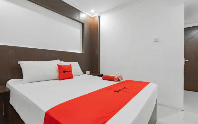 RedDoorz Plus @ Ruko Klandasan Ulu